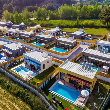Willa Oeluedeniz Villa